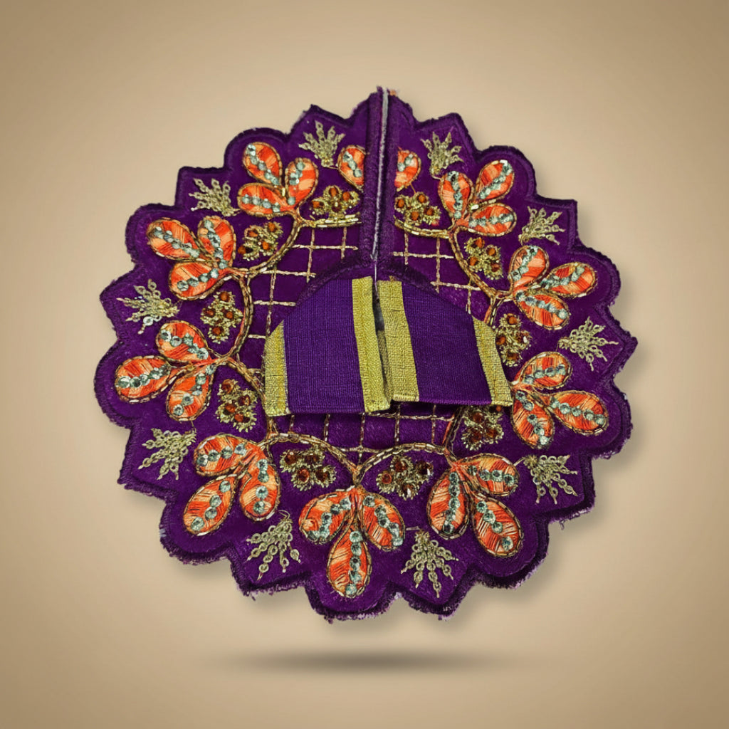 Nitya Sewa – Daily Leaf Embroidered Poshak