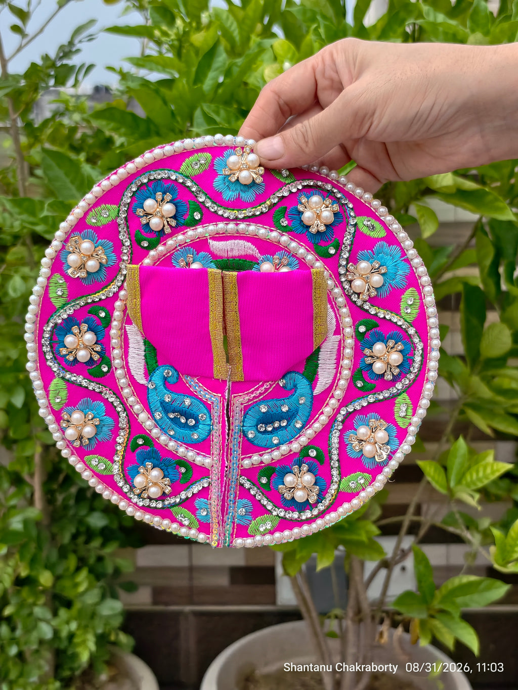 Gulabi Utsav – Magenta Paisley Embroidered Poshak